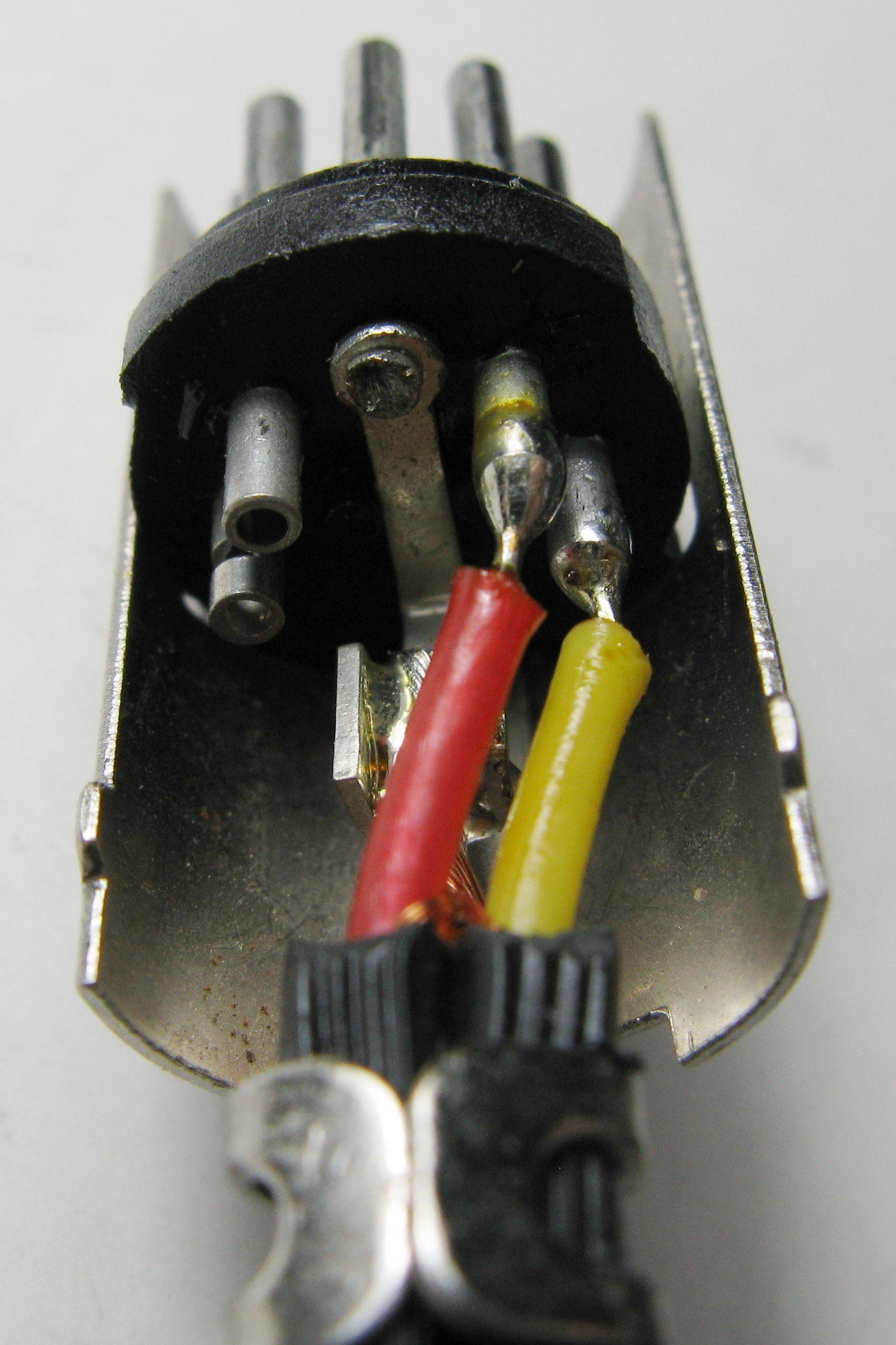 Din5 Pinout - RCA to B&O Input